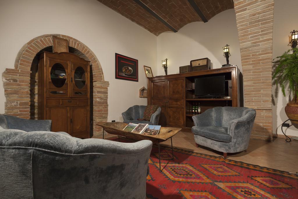 Agriturismo La Collina П'єнца Екстер'єр фото