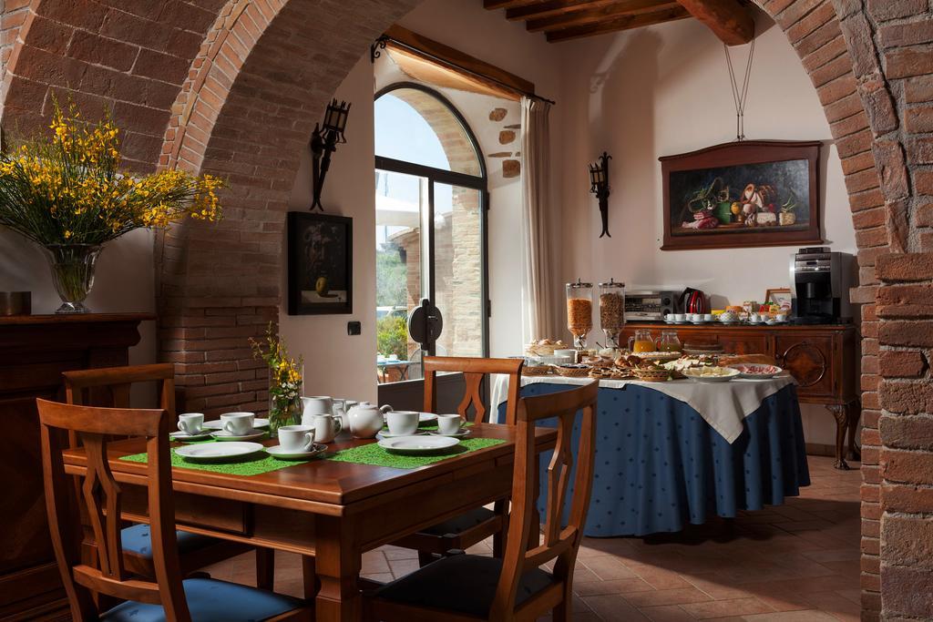 Agriturismo La Collina П'єнца Екстер'єр фото